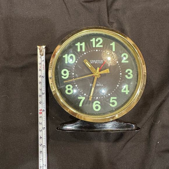 Vintage Spartus Big Bell Winding Alarm Clock Luminous Face Non working - Picture 8 of 10